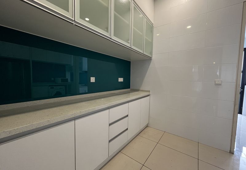 Tropical Villa Luxury Service Suites