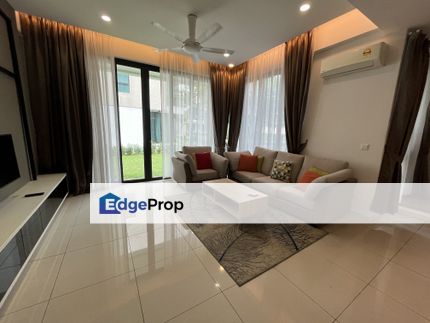 Tropical Villa @ Seri Kembangan Freehold 3 CP Low Density Modern ID Fully Furnished, Selangor, Seri Kembangan
