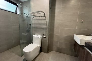 Tropical Villa Luxury Service Suites