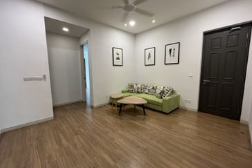 Tropical Villa Luxury Service Suites