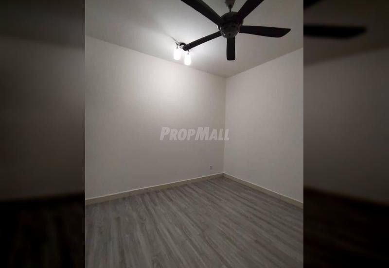 Villa Park Condominium