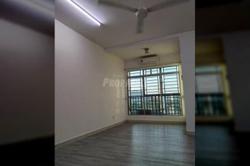 Villa Park Condominium