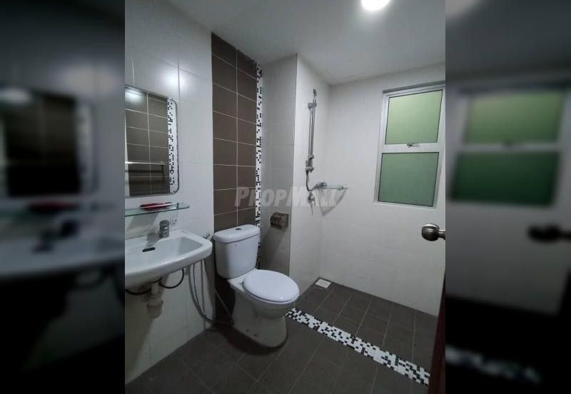 Villa Park Condominium