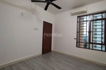 Villa Park Condominium