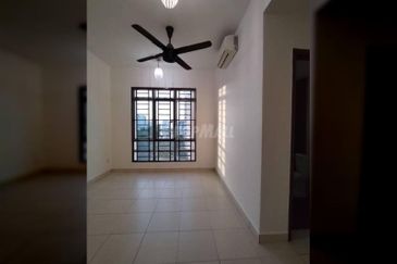 Villa Park Condominium