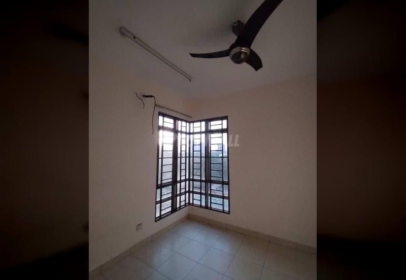 Villa Park Condominium