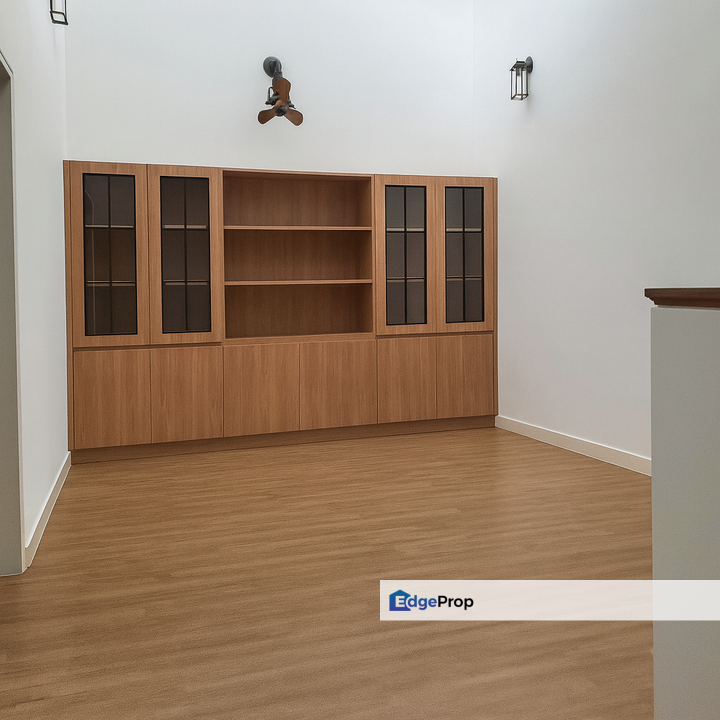Elmina Green 6 Shah Alam 2 Sty Freehold 4 Room Newly Renovated Fully Furnished For Sale, Selangor, Shah Alam
