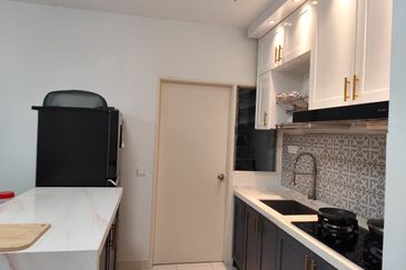 D'Camelia Apartment @ Setia Ecohill Semenyih Freehold Renovated Modern ID For Sale