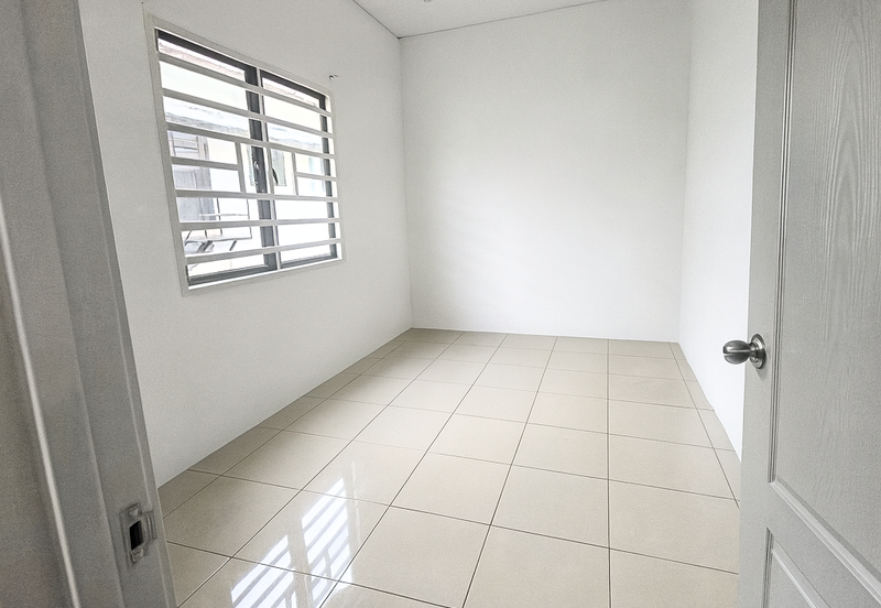 TAMAN BAYU INDERA, LUKUT