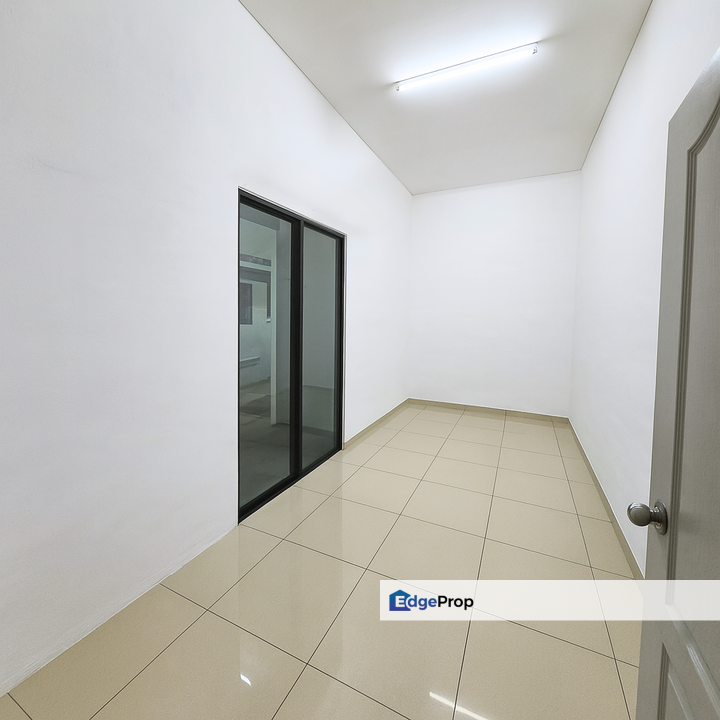 Taman Bayu Indera 1 Lukut PD Freehold Gated & Guarded Well Kept Unit Good Price For Sale, Negeri Sembilan, Port Dickson