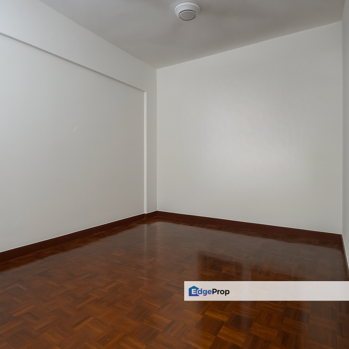 Subang Perdana Good Year Court 10 Ground Floor Rare Unit Freehold Good Location For Sale, Selangor, Subang Jaya