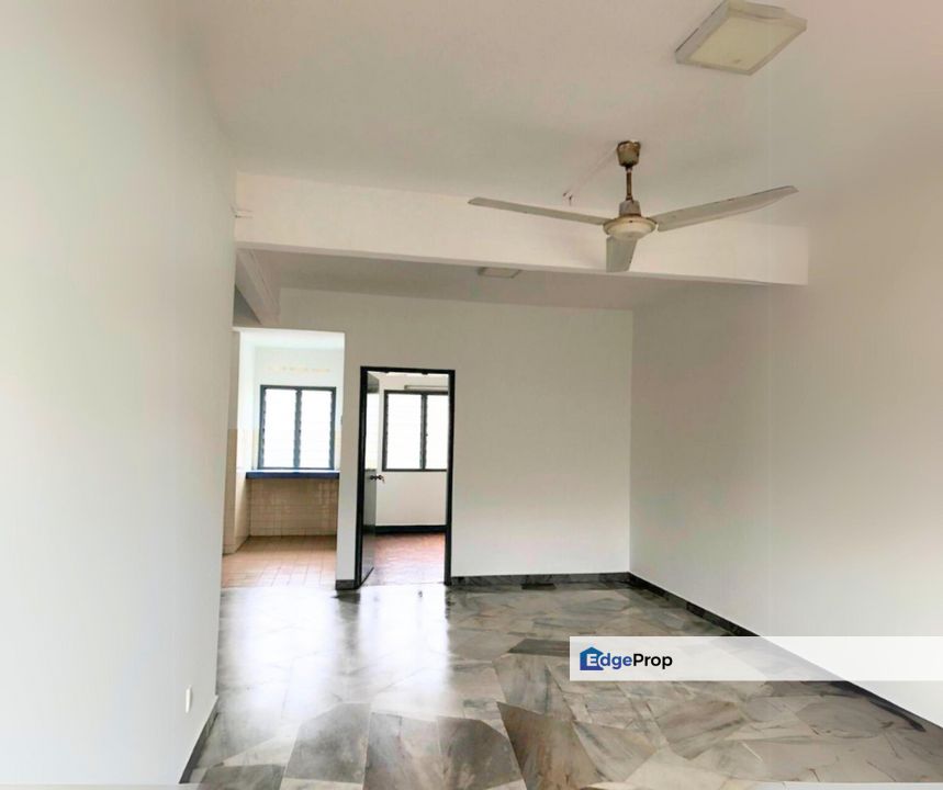 [FREEHOLD] Subang Perdana Good Year Court 2 Apartment Nr MRT USJ 7 For Sale, Selangor, USJ