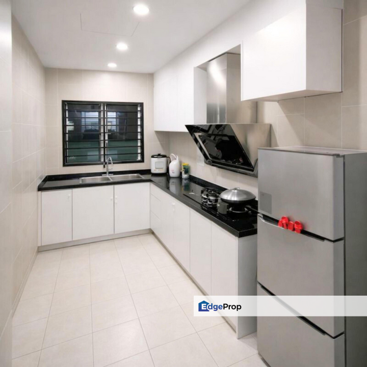 The Palm Bandar Hillpark Puncak Alam 2 Sty Kitchen Cabinet, Cook and Hood Gated and Guarded For Rent, Selangor, Bandar Puncak Alam