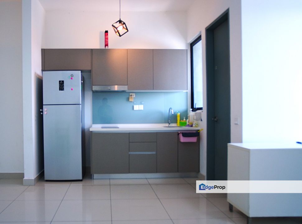 Fortune Centra @ Kepong Non Bumi Nr MRT Kitchen Cabinet Well Kept unit For Sale, Kuala Lumpur, Kepong