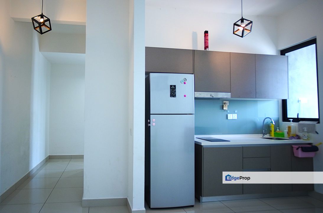 Fortune Centra @ Kepong Non Bumi Nr MRT Kitchen Cabinet Well Kept unit For Sale, Kuala Lumpur, Kepong