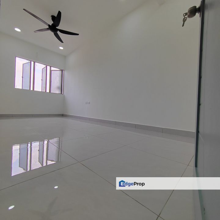 Taman Klang Utama 2 Sty Booking 1K Fully Renovated Flood Free Area Freehold Good Condition For Sale, Selangor, Klang