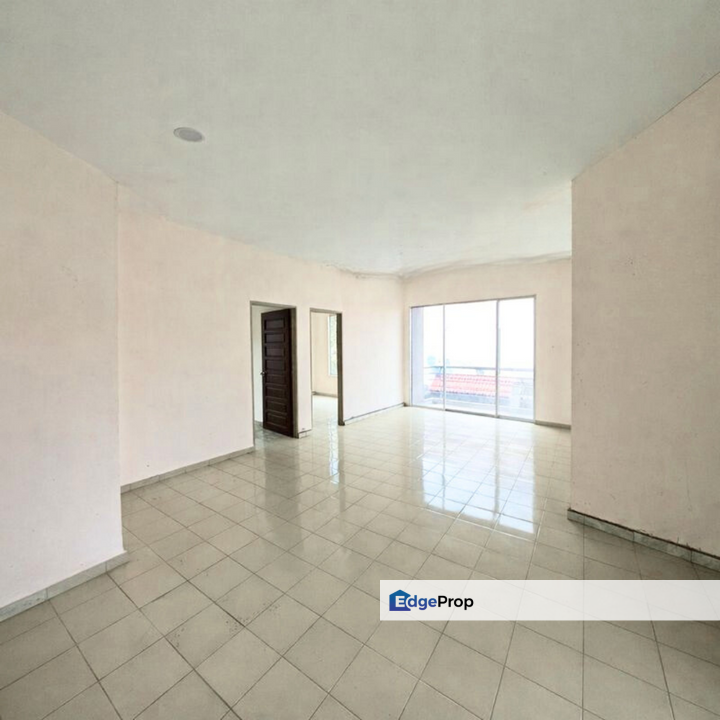 Taman Sri Kelanang Banting Bungalow 4000 Sqft 2 Sty Freehold 6 Room Gated Guarded For Sale, Selangor, Banting