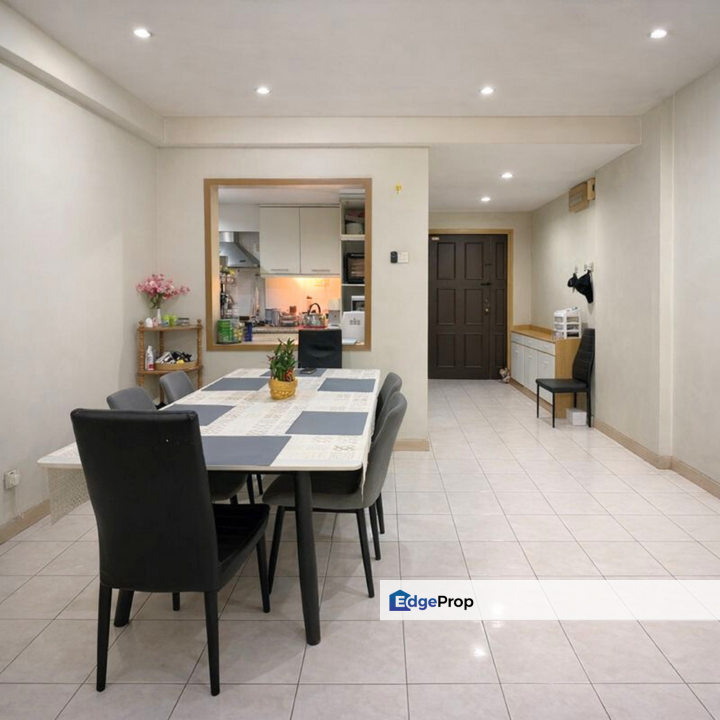 Vista Komanwel A @ Bukit Jalil Fully Furnished Renovated 4R3B Freehold For Sale, Kuala Lumpur, Bukit Jalil