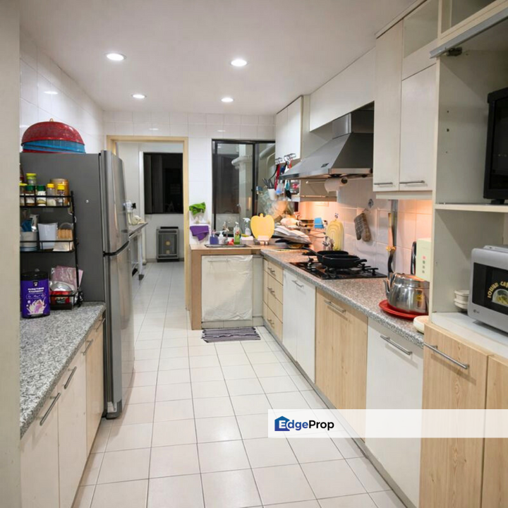 Vista Komanwel A @ Bukit Jalil Fully Furnished Renovated 4R3B Freehold For Sale, Kuala Lumpur, Bukit Jalil