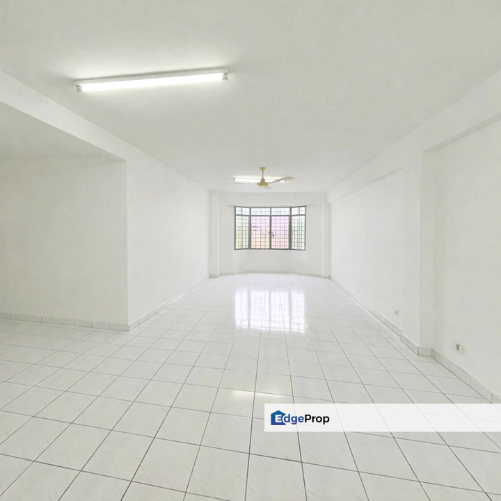 Subang Ville Aman Condo Sunway Subang Jaya End Unit Non Bumi Well Maintained Unit For Sale, Selangor, Bandar Sunway