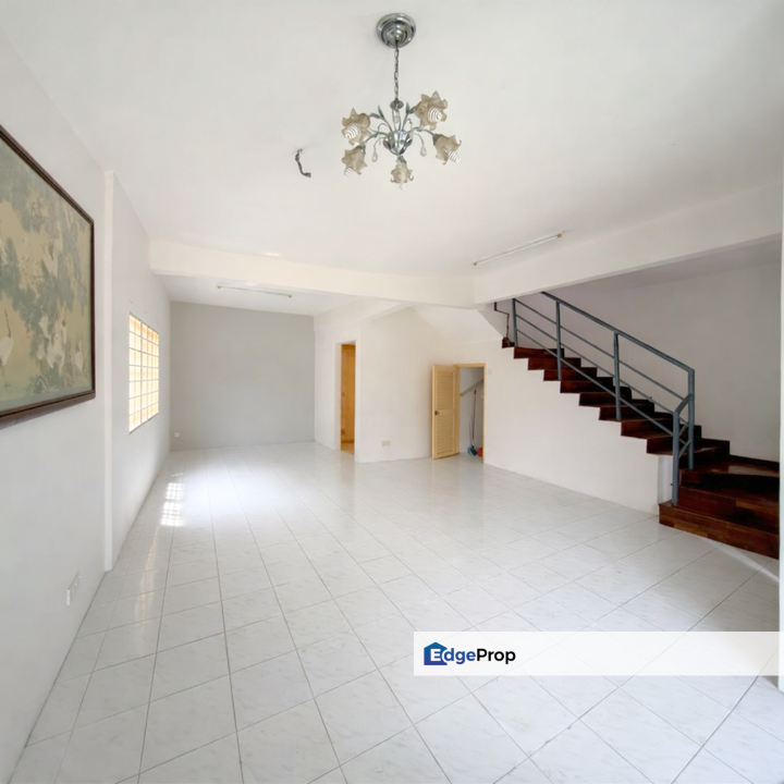Puchong Utama N Lot Rare Double Storey Walk to School, Perfect Family Home in the Heart of Puchong!, Selangor, Puchong