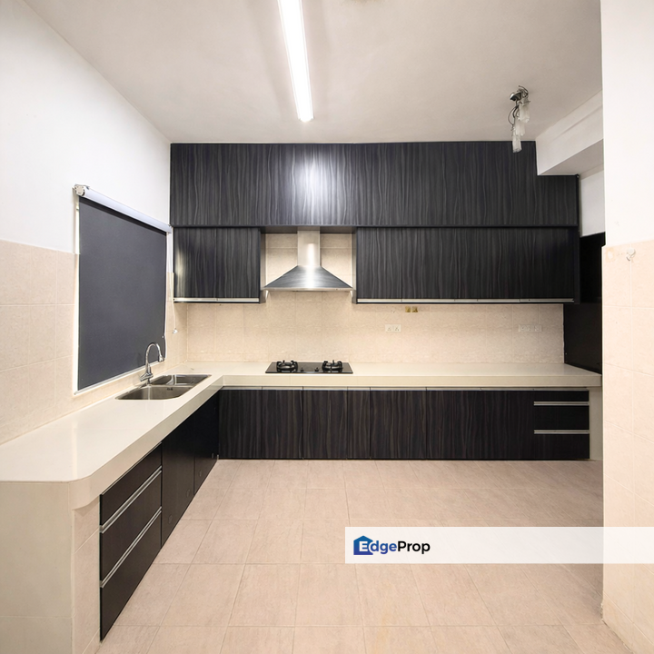 Taman Bukit Subang U16 Freehold 2 Sty 4R3B Hot Area Extended Renovated For Sale, Selangor, Shah Alam