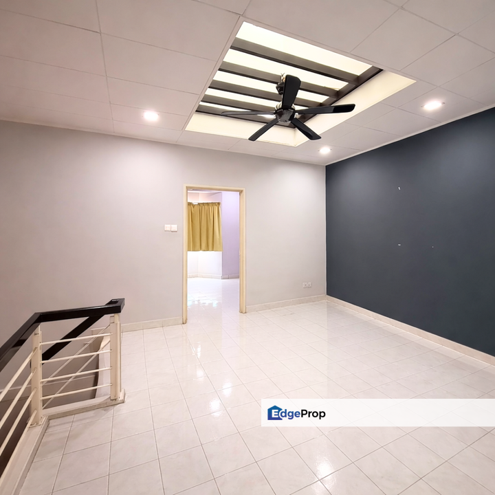Taman Bukit Subang U16 Freehold 2 Sty 4R3B Hot Area Extended Renovated For Sale, Selangor, Shah Alam