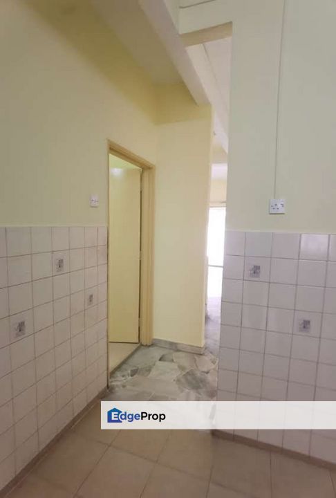 Jalan Merak @ Bandar Puchong Jaya 2 Sty Freehold Fully Extended 4R3B Wet & Dry Kitchen For Sale, Selangor, Puchong