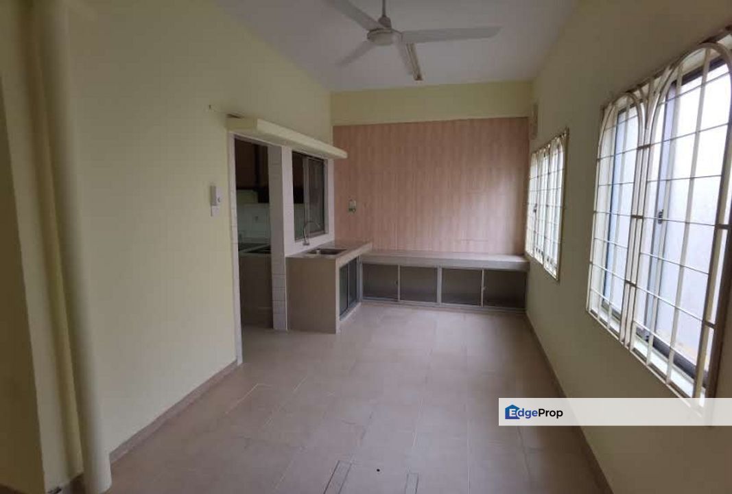 Jalan Merak @ Bandar Puchong Jaya 2 Sty Freehold Fully Extended 4R3B Wet & Dry Kitchen For Sale, Selangor, Puchong