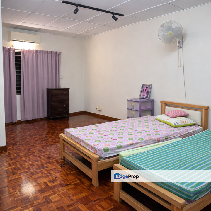 BK2 Bandar Kinrara Puchong 2 Sty Freehold Fully Extended Walk Distance to LRT BK5 Well Kept For Sale, Selangor, Bandar Kinrara Puchong