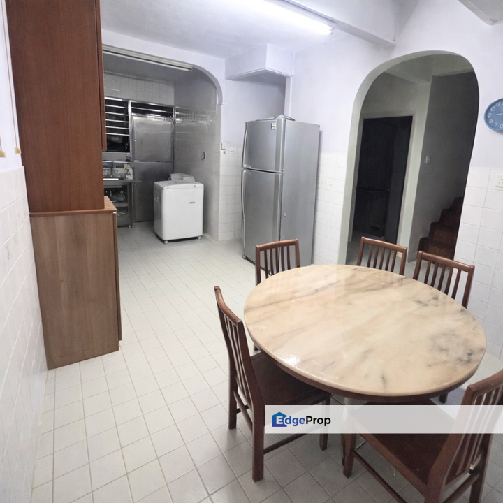 BK2 Bandar Kinrara Puchong 2 Sty Freehold Fully Extended Walk Distance to LRT BK5 Well Kept For Sale, Selangor, Bandar Kinrara Puchong