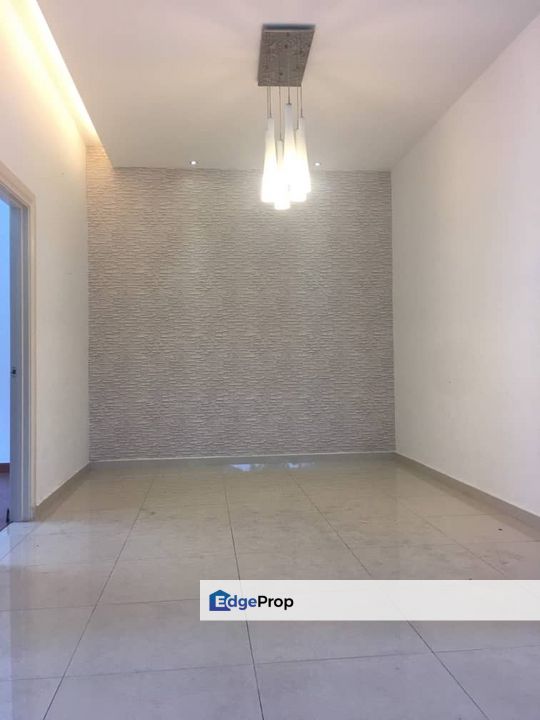 BK1 Bandar Kinrara Corner Lot Freehold Fully Renovated 3000 Sqft Kitchen Cabinet Move in Condition, Selangor, Puchong