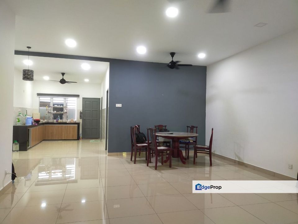 Taman Kerisi Indah Seremban 2 Double Sty Kitchen Cabinet 4R3B Ready to Move in For Rent, Negeri Sembilan, Seremban