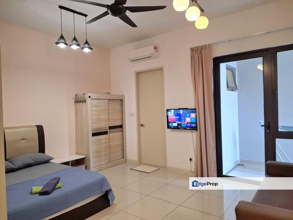 N'Dira @ 16 Sierra For Rent 7 Room 4 Bath Fully Furnished Gated & Guarded, Selangor, Puchong South