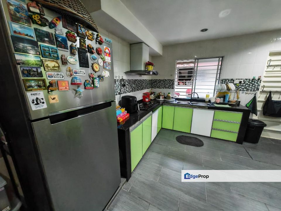 Taman Mawar @ Taman Kinrara TK5 Puchong Non Bumi Extended Kitchen For Sale, Selangor, Bandar Kinrara Puchong