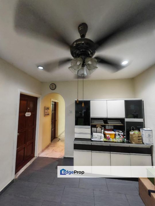 Taman Mawar @ Taman Kinrara TK5 Puchong Non Bumi Extended Kitchen For Sale, Selangor, Bandar Kinrara Puchong
