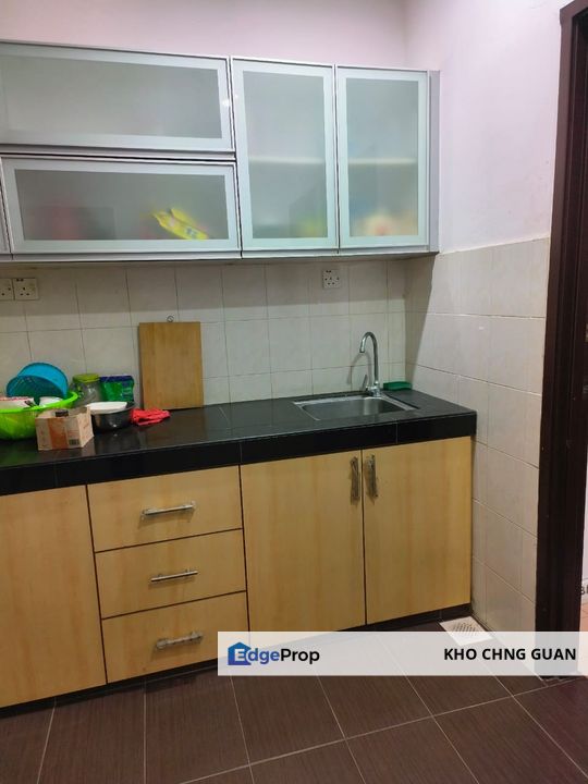 Taman Puchong Tekali 2 Sty Freehold 4R3B Kitchen Cabinet Well Maintained Unit For Sale, Selangor, Puchong