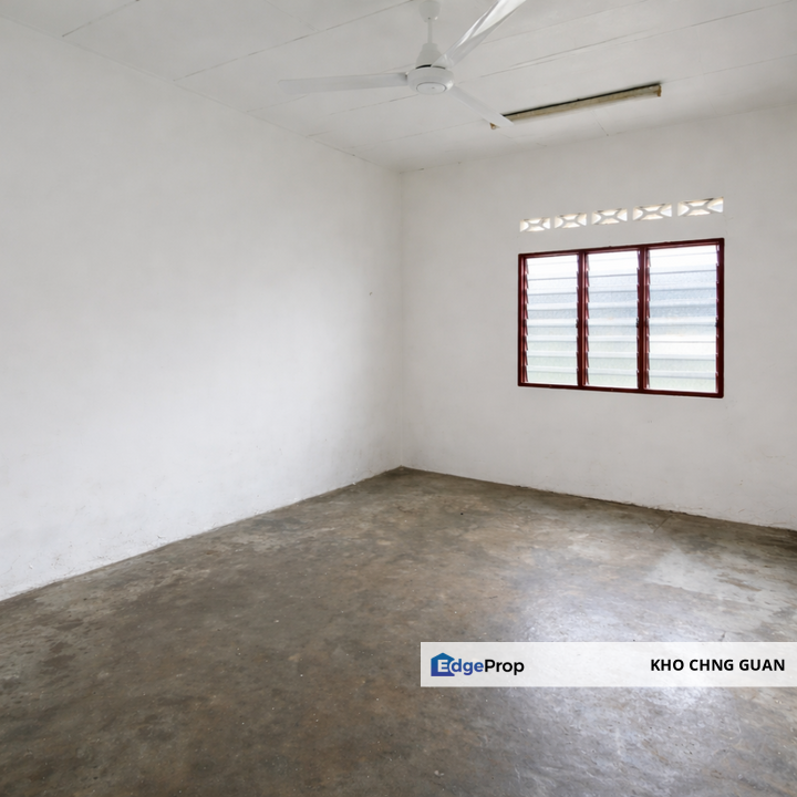 Taman Serdang Utama Seri Kembangan Freehold Bungalow With Spacious Land 4724Sqft, Selangor, Seri Kembangan