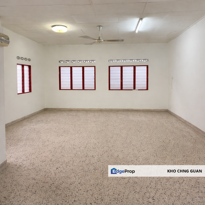 Taman Serdang Utama Seri Kembangan Freehold Bungalow With Spacious Land 4724Sqft, Selangor, Seri Kembangan