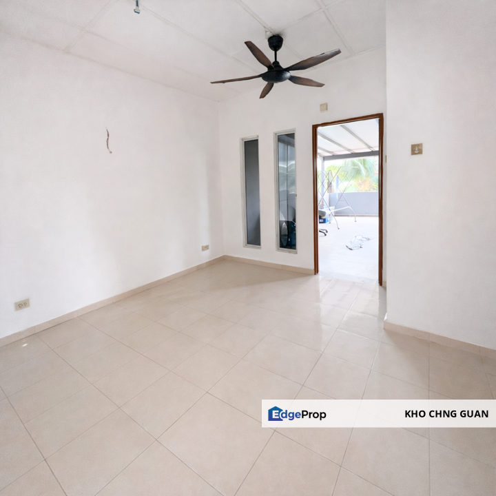 𝐏𝐮𝐜𝐡𝐨𝐧𝐠 𝐔𝐭𝐚𝐦𝐚 Puchong 𝟒 𝐑𝐨𝐨𝐦 𝐅𝐚𝐜𝐢𝐧𝐠 𝐆𝐫𝐞𝐞𝐧 𝐕𝐢𝐞𝐰 𝐀𝐦𝐩𝐥𝐞 𝐏𝐚𝐫𝐤𝐢𝐧𝐠 𝐒𝐩𝐚𝐜𝐞, Selangor, Puchong