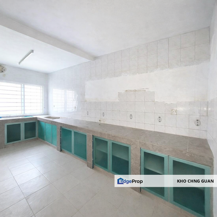 𝐏𝐮𝐜𝐡𝐨𝐧𝐠 𝐔𝐭𝐚𝐦𝐚 Puchong 𝟒 𝐑𝐨𝐨𝐦 𝐅𝐚𝐜𝐢𝐧𝐠 𝐆𝐫𝐞𝐞𝐧 𝐕𝐢𝐞𝐰 𝐀𝐦𝐩𝐥𝐞 𝐏𝐚𝐫𝐤𝐢𝐧𝐠 𝐒𝐩𝐚𝐜𝐞, Selangor, Puchong