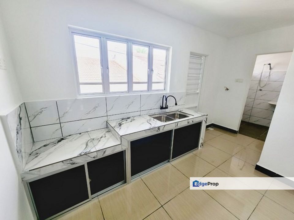 Taman Bukit Mewah Kajang For Sale FULLY RENOVATED VERY GOOD CONDITON, Selangor, Kajang