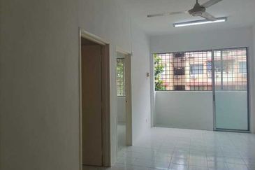 Pangsapuri Putra Impian, Taman Pinggiran Putra