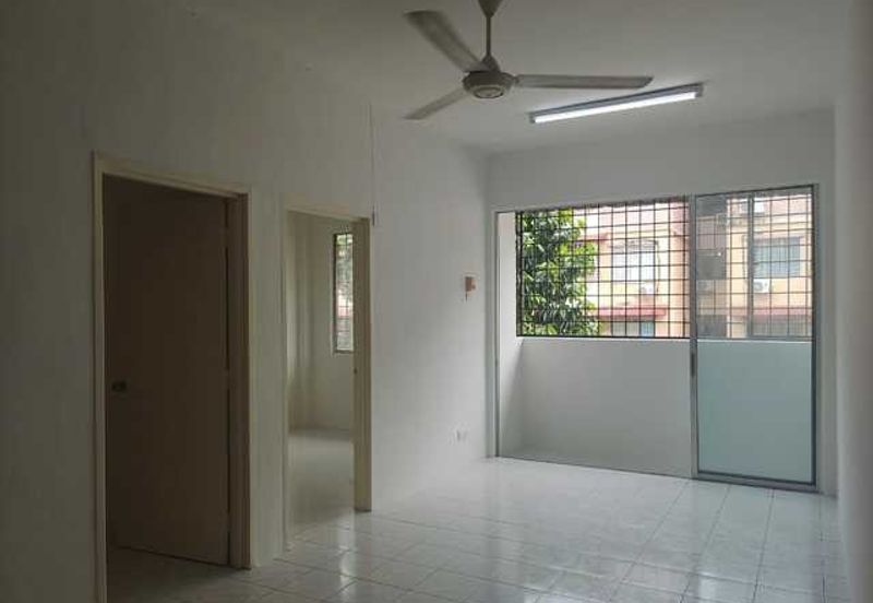 Pangsapuri Putra Impian, Taman Pinggiran Putra