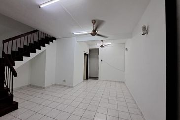 Jalan Puchong Utama 6