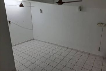 Jalan Puchong Utama 6