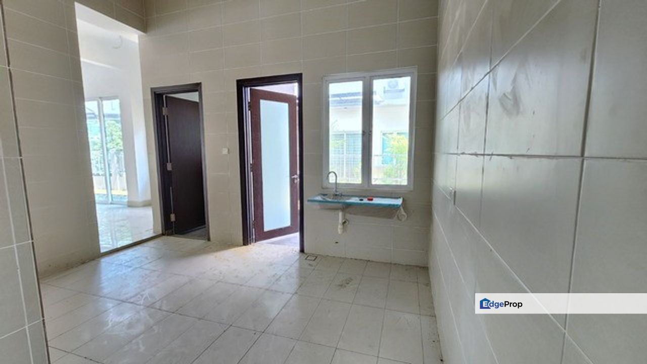 Villa Heights @ Equine Park For Sale vVilla Height Phase 1 Limited Unit, Selangor, Seri Kembangan
