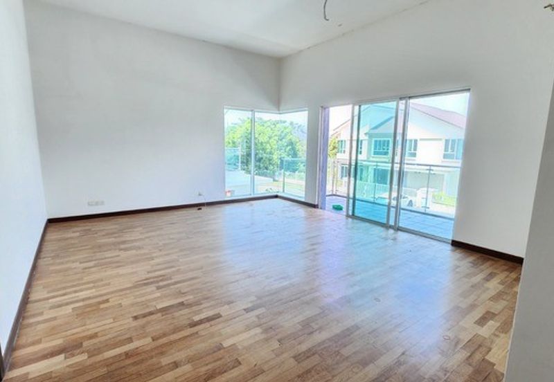 Villa Heights @ Equine Park