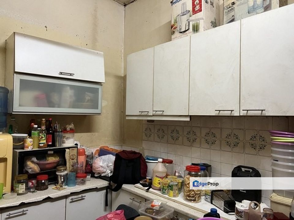 Taman Sri Serdang Single Storey For Sale Non Bumi Kitchen Extended, Selangor, Seri Kembangan