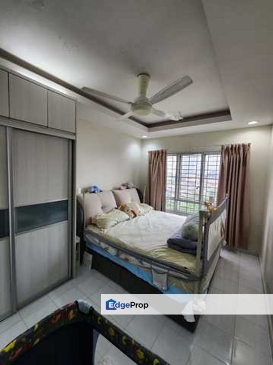 D'Kiara Apartment Puchong For Sale Kitchen Cabinet Well Maintain Unit, Selangor, Puchong